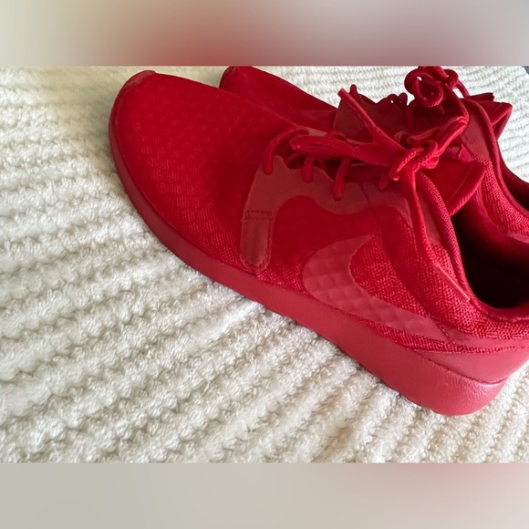 Nike Kids Red Sneakers - Picture 2 of 7